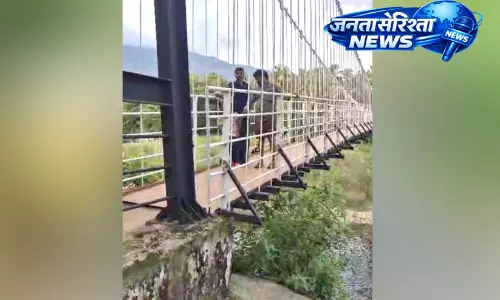 Kumaramputhur-थेनकारा सस्पेंशन ब्रिज खतरे में, यात्रियों में बढ़ी चिंता