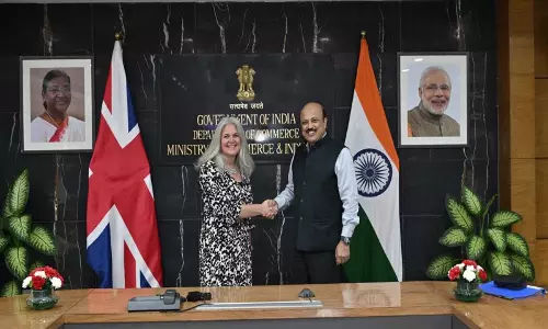 वाणिज्य सचिव ने यूके के स्थायी सचिव के साथ भारत-यूके CETA कार्यान्वयन पर बातचीत की