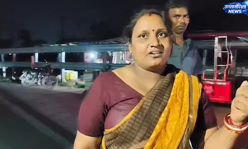 कोडरमा में ANM ने ई-रिक्शा में कराया जुड़वा बच्चों का सुरक्षित प्रसव, तीन जिंदगियां बचीं