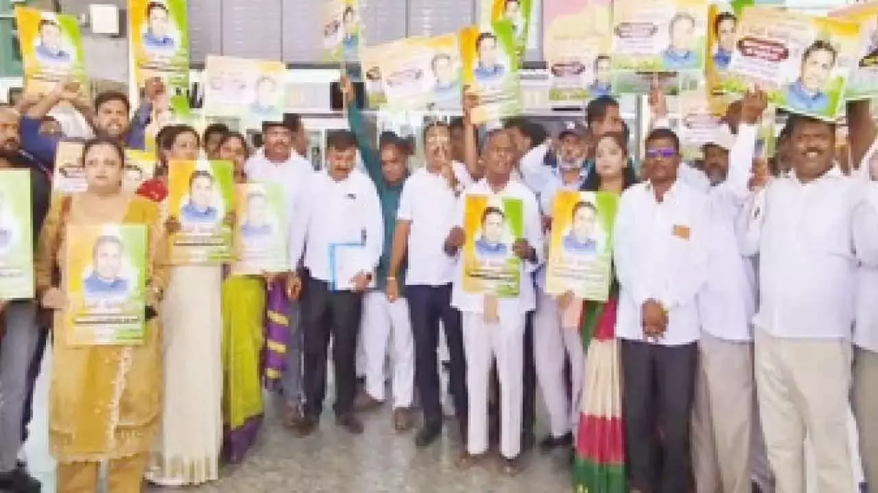 कर्नाटक के उपमुख्यमंत्री पद के लिए कई विधायकों के समर्थक सड़कों पर उतरे