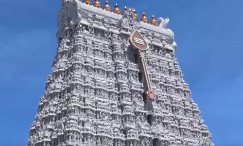 TN: गर्मी की छुट्टियां खत्म होने के साथ तिरुचेंदूर मंदिर में भक्तों की भीड़ कम हुई