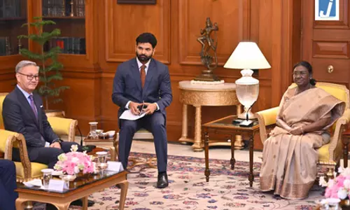 लाओ जनवादी लोकतांत्रिक गणराज्य के उप प्रधानमंत्री ने राष्ट्रपति द्रौपदी मुर्मु से की मुलाकात