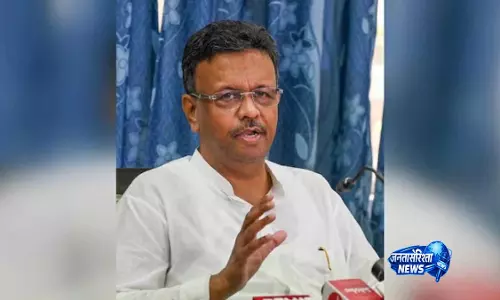 फिरहाद हकीम ने कोलकाता मेयर पद से दिया इस्तीफा, TMC ने कहा—ममता बनर्जी की अनुमति से लिया फैसला