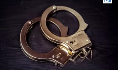 धौलपुर में 25,000 रुपए की रिश्वत लेने के आरोप में राजस्थान सरकार का अधिकारी गिरफ्तार