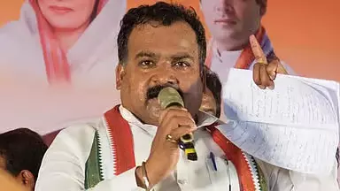 Tamil Nadu : प्राइवेट स्कूलों में ट्यूशन फीस नोटिस बोर्ड पर दिखाने का आदेश Tamil Nadu : प्राइवेट स्कूलों में ट्यूशन फीस नोटिस बोर्ड पर दिखाने का आदेश