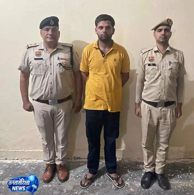 Gurugram में 5 महीने के बच्चे की हत्या, आरोपी गिरफ्तार Gurugram में 5 महीने के बच्चे की हत्या, आरोपी गिरफ्तार