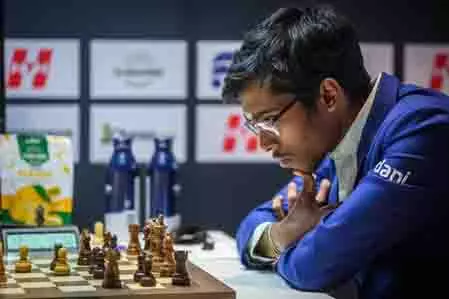नॉर्वे चेस: प्रज्ञानंद ने कार्लसन को फिर हराया, गुकेश और दिव्या को 8वें राउंड में हार का सामना करना पड़ा नॉर्वे चेस: प्रज्ञानंद ने कार्लसन को फिर हराया, गुकेश और दिव्या को 8वें राउंड में हार का सामना करना पड़ा