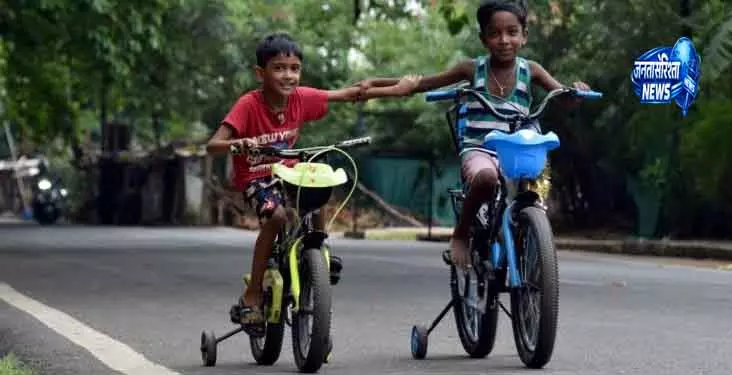Bhubaneswar फ्यूल महंगा, फिर बढ़ा साइकिल का चलन Bhubaneswar फ्यूल महंगा, फिर बढ़ा साइकिल का चलन