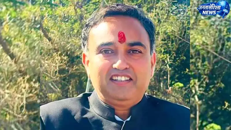 प्रदेश सरकार ने वकीलों को अपराधी बना दिया: विश्व चक्षु प्रदेश सरकार ने वकीलों को अपराधी बना दिया: विश्व चक्षु