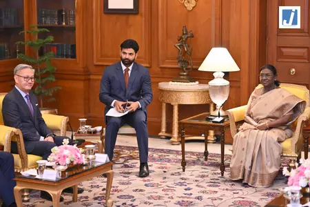 लाओ जनवादी लोकतांत्रिक गणराज्य के उप प्रधानमंत्री ने राष्ट्रपति द्रौपदी मुर्मु से की मुलाकात लाओ जनवादी लोकतांत्रिक गणराज्य के उप प्रधानमंत्री ने राष्ट्रपति द्रौपदी मुर्मु से की मुलाकात