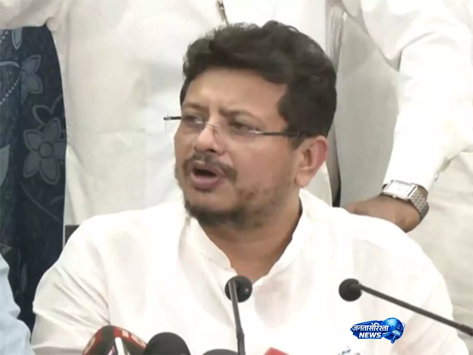 TMC से निष्कासित MLA रीताब्रत बनर्जी: ‘स्पीकर ने हमें मुख्य विपक्ष माना’ TMC से निष्कासित MLA रीताब्रत बनर्जी: ‘स्पीकर ने हमें मुख्य विपक्ष माना’