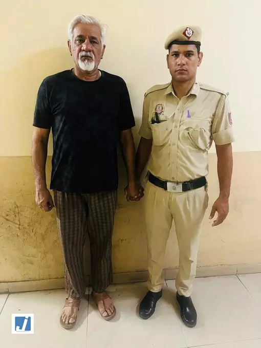 मालवीय नगर अग्निकांड: होटल सह-मालिक लवकेश बजाज गिरफ्तार मालवीय नगर अग्निकांड: होटल सह-मालिक लवकेश बजाज गिरफ्तार