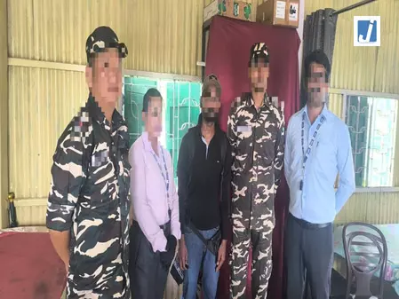 नेपाल से भारत में घुसते समय एक्सपायर्ड वीजा के साथ बांग्लादेशी नागरिक गिरफ्तार नेपाल से भारत में घुसते समय एक्सपायर्ड वीजा के साथ बांग्लादेशी नागरिक गिरफ्तार