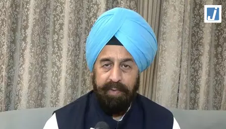 आरपी सिंह का टीएमसी पर निशाना, बोले- सत्ता के सहारे खड़ी पार्टी अब बिखर रही है आरपी सिंह का टीएमसी पर निशाना, बोले- सत्ता के सहारे खड़ी पार्टी अब बिखर रही है