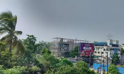 आज उमस ज्यादा, सुबह बदली छटने के बाद निकली धुप, शाम को बारिश का अलर्ट