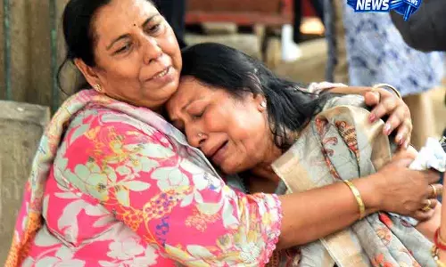 साउथ Delhi होटल आग: गुरुग्राम परिवार के 8 की मौत
