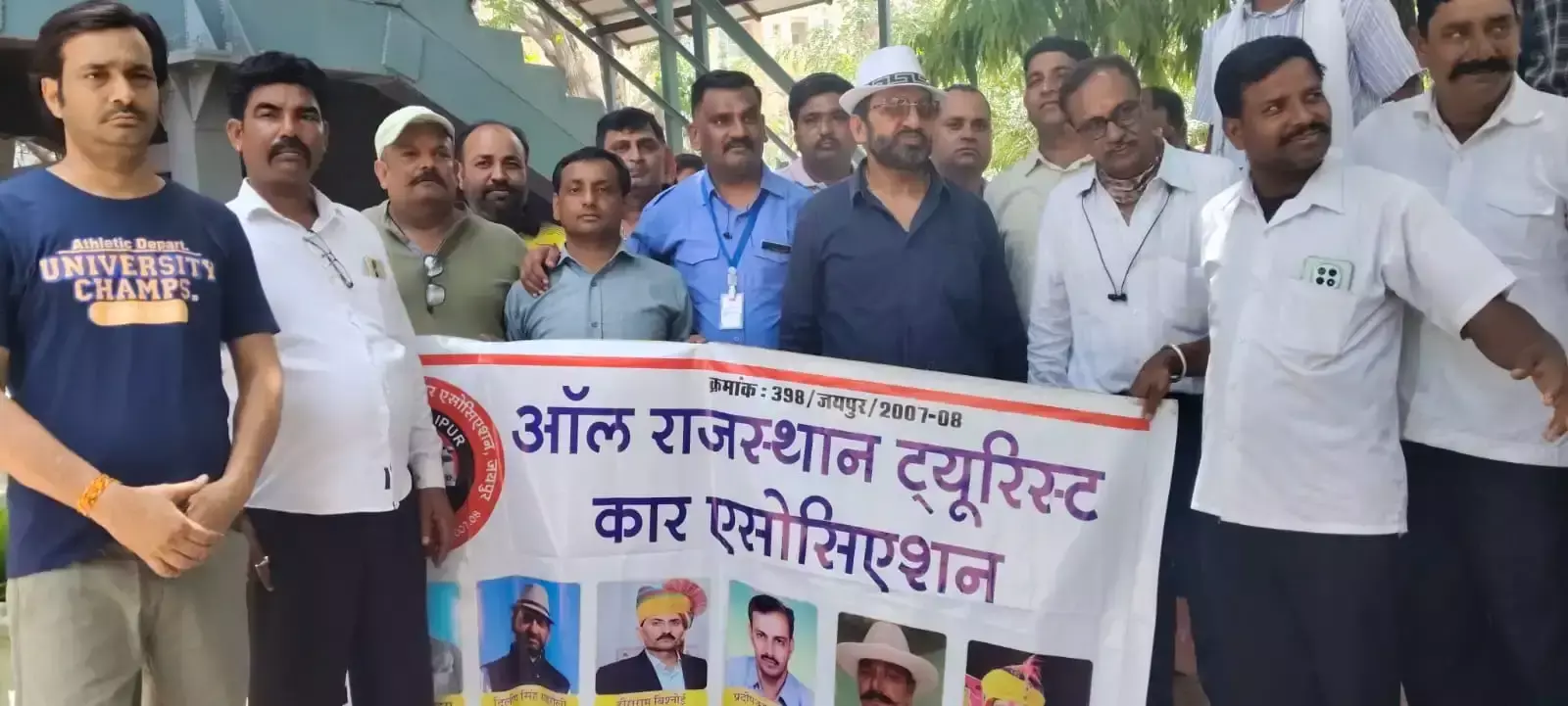 Jaipur: टैक्सी यूनियन की चेतावनी, मांगें पूरी नहीं हुईं तो सड़क पर उतरेंगे चालक