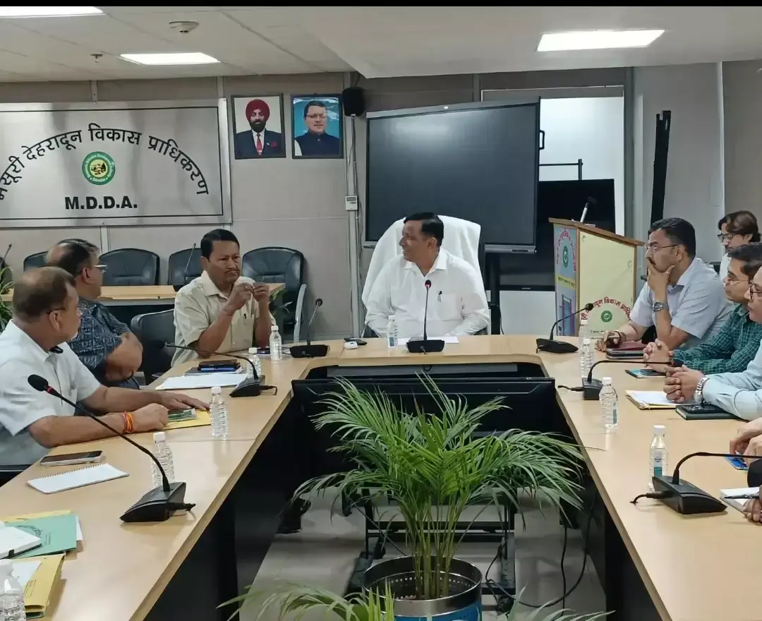 Dehradun: पुनर्विकास कार्यों को गति, आढ़त बाजार परियोजना जून तक पूर्ण करने का लक्ष्य