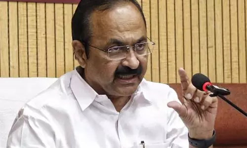 केरल विधानसभा में श्वेत पत्र पर हंगामा, सतीशन और पिनाराई विजयन के बीच हुई तीखी बहस