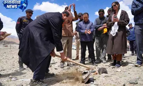 Ladakh में पहले मॉडल बॉर्डर गांव की शुरुआत