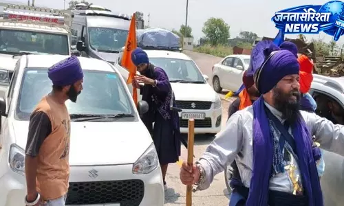 एंट्री टैक्स के विरोध में निहंग सिखों ने मोडा टोल प्लाजा के पास लगाया ‘खालसा एंट्री टैक्स’