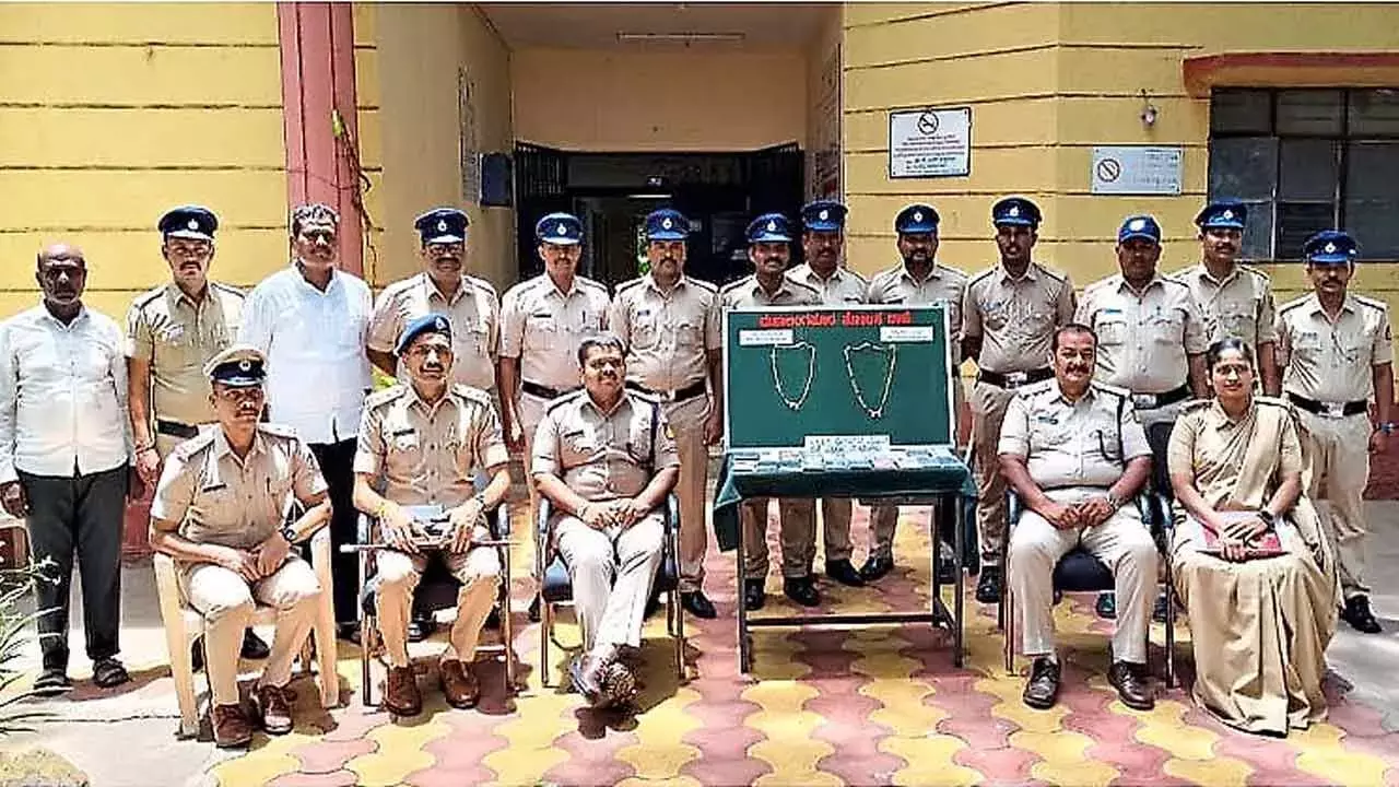 Karnataka: चोरी हुआ सोना, 13.34 लाख रुपये के मोबाइल फोन बरामद