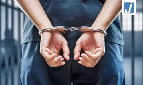 खान सर कोचिंग सेंटर विवाद: वायरल वीडियो के बाद दो गार्ड हिरासत में, घटना की जांच तेज