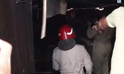 सफदरजंग एन्क्लेव के होटल में लगी आग, दमकल कर्मियों ने पाया काबू