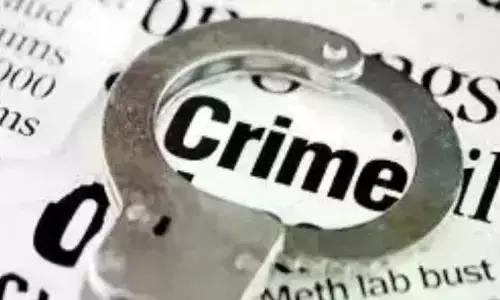 सस्पेंड CISF कांस्टेबल से ड्रग तस्कर बना गिरफ्तार, पुलिस ने ₹79 लाख कीमत का 1.58 Kg गांजा जब्त किया सस्पेंड CISF कांस्टेबल से ड्रग तस्कर बना गिरफ्तार, पुलिस ने ₹79 लाख कीमत का 1.58 Kg गांजा जब्त किया