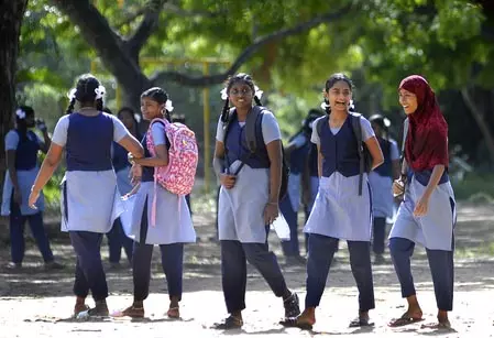 12वीं के बाद कोई छात्र न छूटे, उच्च शिक्षा में दाखिला के लिए तमिलनाडु में बड़ा अभियान शुरू 12वीं के बाद कोई छात्र न छूटे, उच्च शिक्षा में दाखिला के लिए तमिलनाडु में बड़ा अभियान शुरू
