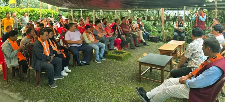 GANGTOK: बीजेपी सिक्किम ने संगठनात्मक ढांचे को मजबूत बनाने के लिए आयोजित की बैठक GANGTOK: बीजेपी सिक्किम ने संगठनात्मक ढांचे को मजबूत बनाने के लिए आयोजित की बैठक