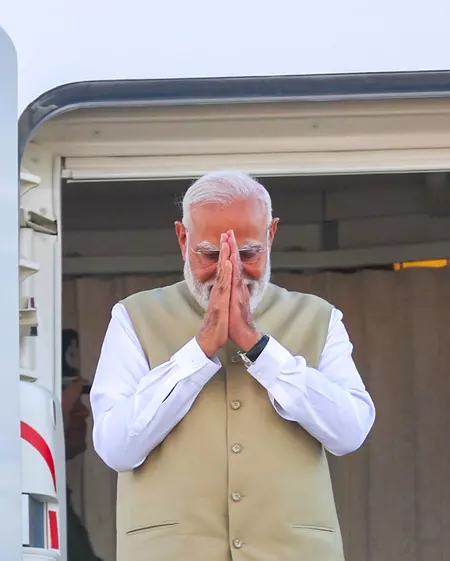 सूरत और दमन के दौरे पर पीएम मोदी, हजारों करोड़ की परियोजनाओं का करेंगे उद्घाटन सूरत और दमन के दौरे पर पीएम मोदी, हजारों करोड़ की परियोजनाओं का करेंगे उद्घाटन