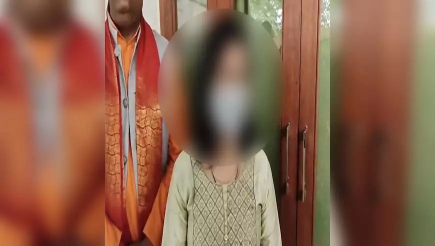 बीमा कंपनी के अधिकारी पर यौन उत्पीड़न का आरोप, पीड़िता ने दर्ज कराई शिकायत बीमा कंपनी के अधिकारी पर यौन उत्पीड़न का आरोप, पीड़िता ने दर्ज कराई शिकायत