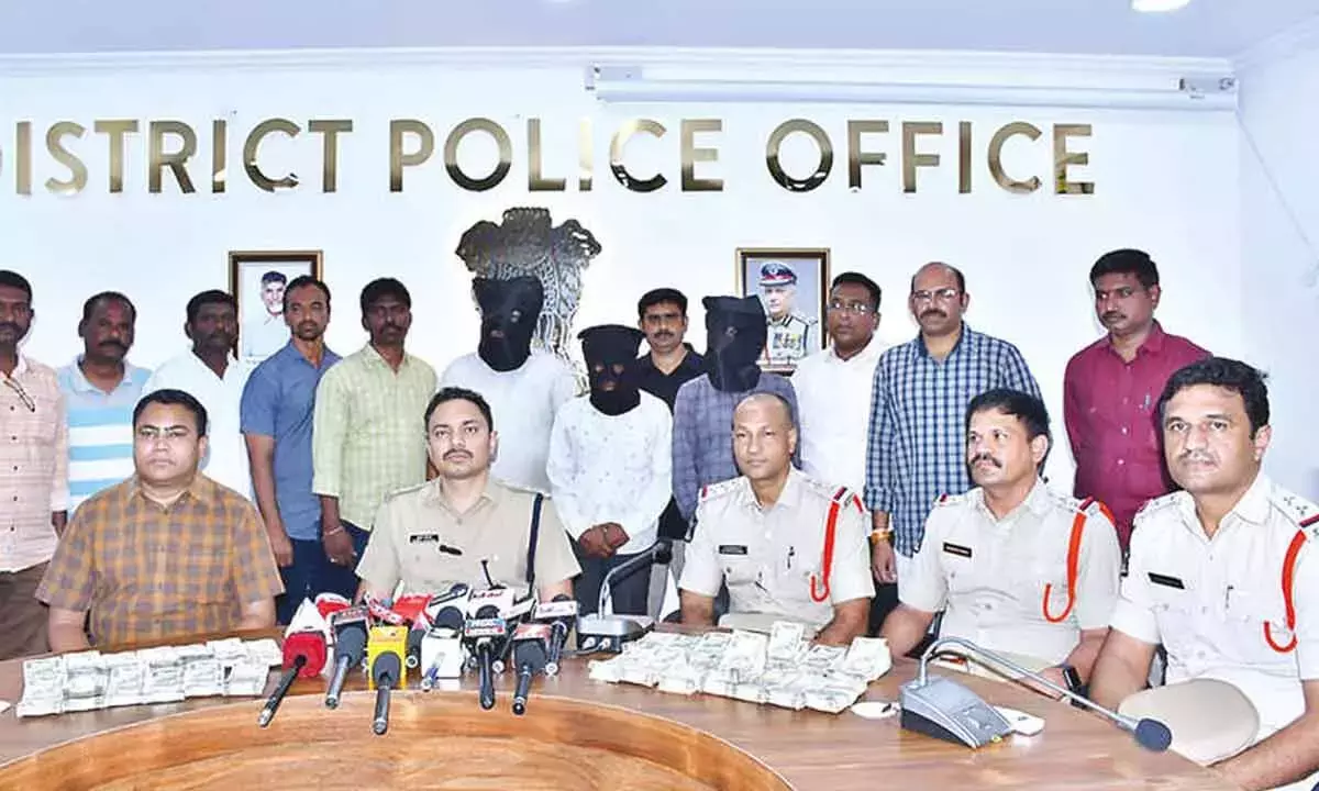 एडवांस्ड RTGS CCTV 360 सिस्टम ने पुलिस को इंटर-स्टेट वेयरहाउस में हुई चोरी को सुलझाने में मदद की एडवांस्ड RTGS CCTV 360 सिस्टम ने पुलिस को इंटर-स्टेट वेयरहाउस में हुई चोरी को सुलझाने में मदद की