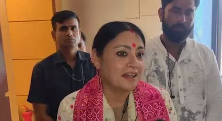 अभिषेक बनर्जी पर अग्निमित्रा पॉल का तंज अभिषेक बनर्जी पर अग्निमित्रा पॉल का तंज