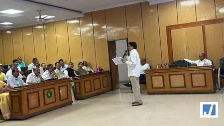 कांग्रेस ने एसआईआर में बूथ स्तर तक निगरानी की बनाई रणनीति कांग्रेस ने एसआईआर में बूथ स्तर तक निगरानी की बनाई रणनीति