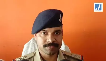 खरगोन जिला सहकारी बैंक में 41.58 लाख रुपए का गबन, तीन कर्मचारियों पर एफआईआर खरगोन जिला सहकारी बैंक में 41.58 लाख रुपए का गबन, तीन कर्मचारियों पर एफआईआर