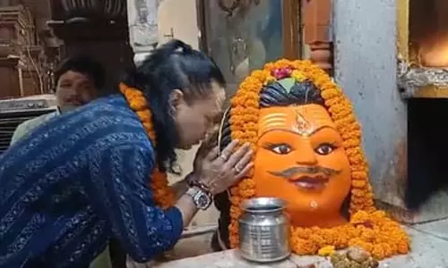 उज्जैन: बाबा महाकाल की शरण में पहुंचे सुप्रसिद्ध गायक कैलाश खेर
