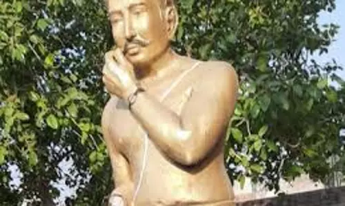 Hisar: प्रतिमा तोड़े जाने से ग्रामीणों में नाराजगी, प्रशासन से हस्तक्षेप की मांग