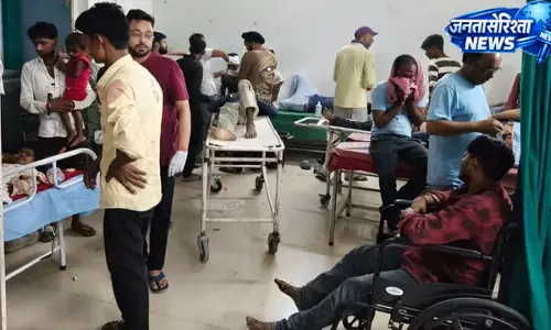 Haridwar-नैनीताल हाईवे पर बस हादसा एक की मौत, 30 यात्री घायल