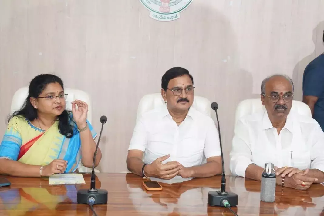 Andhra: केंद्रीय मंत्री ने मरमपल्ली के लिए पक्की सड़क का वादा किया
