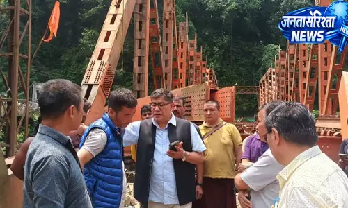 Bhusuk Khola पुल निर्माण की समीक्षा, BJP प्रदेश अध्यक्ष ने गुणवत्ता और समयसीमा पर दिया बल