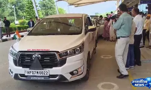 भारत के मुख्य चुनाव आयुक्त ज्ञानेश कुमार, गगल एयरपोर्ट पर की लैंडिंग