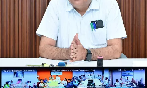 नीट परीक्षा 2026 के सुचारु संचालन के लिए मुख्य सचिव ने ली कलेक्टरों की बैठक नीट परीक्षा 2026 के सुचारु संचालन के लिए मुख्य सचिव ने ली कलेक्टरों की बैठक