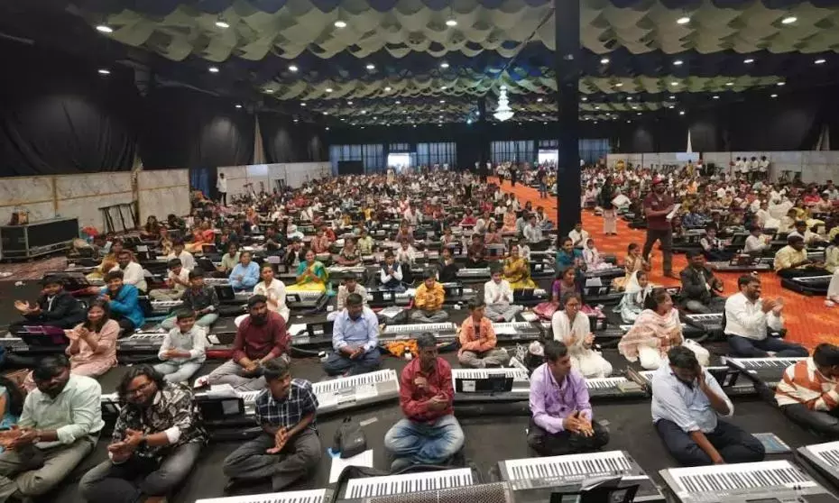 Telangana: 777 कीबोर्ड प्लेयर्स ने गिनीज में जगह बनाई