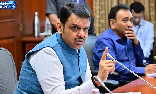 Maharashtra : परियोजनाओं की समयसीमा तय, फडणवीस ने देरी बर्दाश्त न करने का आदेश