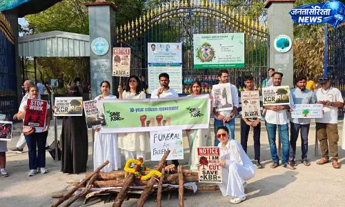 KBR पार्क में पेड़ों की कटाई के विरोध में पदयात्रा, स्वयंसेवकों ने “स्मारक मार्च” निकाला