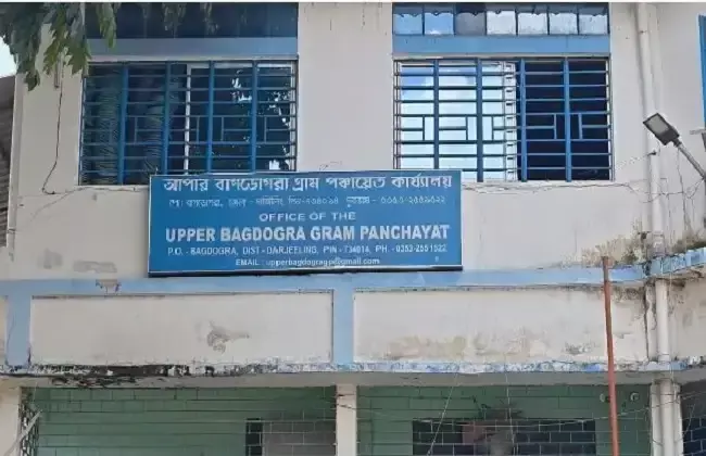 Siliguri: तृणमूल कांग्रेस समर्थित ग्राम प्रधान ने पद छोड़ा