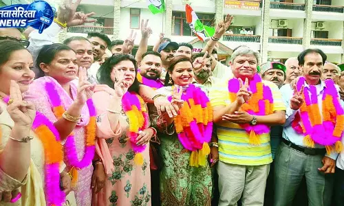 अध्यक्ष, उपाध्यक्ष पद पर कांग्रेस का कब्जा