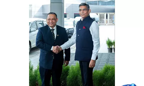 Nepal के विदेश मंत्री अपनी पहली आधिकारिक यात्रा पर भारत पहुंचे